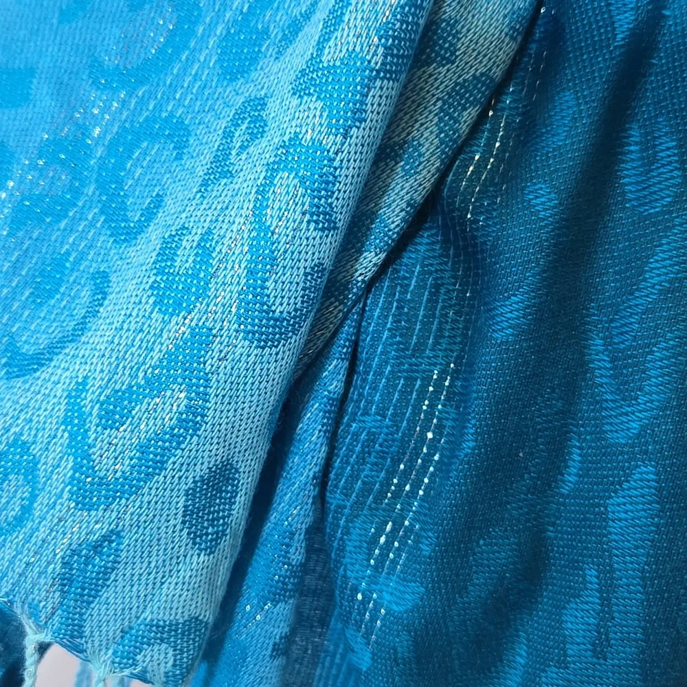 Pashmire Blue Ombre Leopard Animal Print Fringed‎ Scarf Wrap Classy